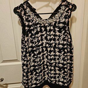 DR2 Sleeveless Blouse